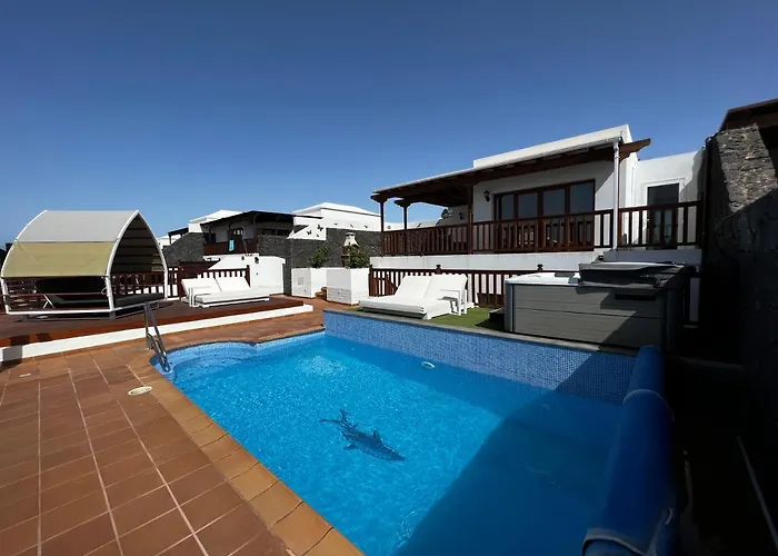 Villa 64, Vista Lobos, Private Heated Pool X Jacuzzi, Playa Blanca