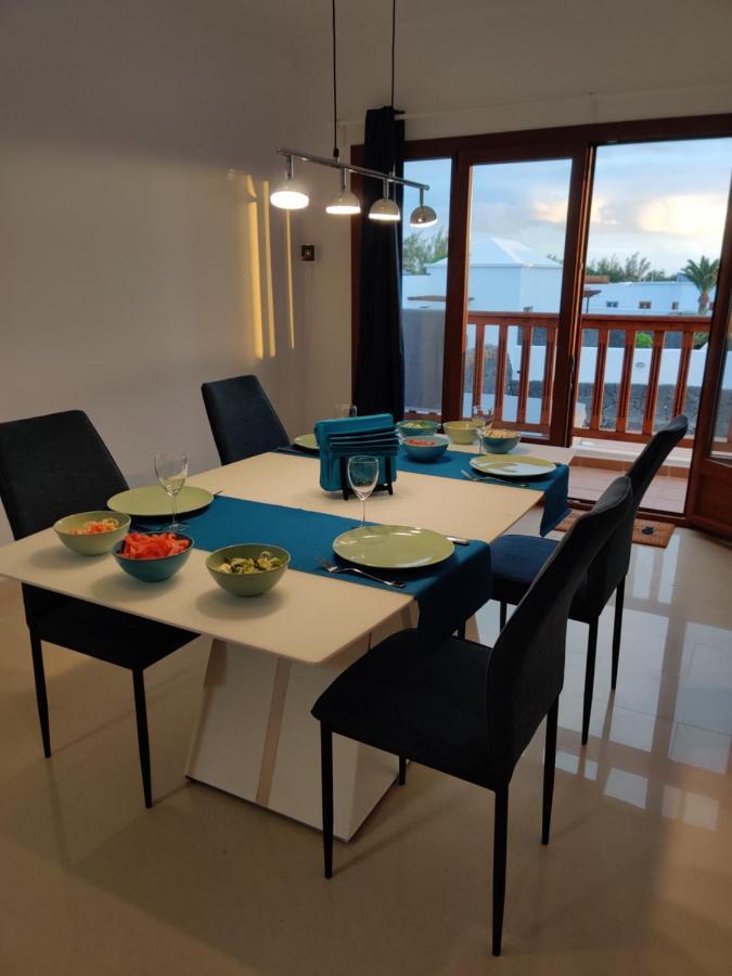 64, Vista Lobos, Private Heated Salt Pool X Hot Tub, Playa Blanca Villa